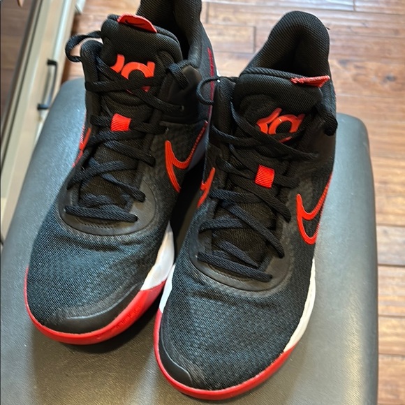 Nike KD Trey 5 IX Bred sz 10.5 - Picture 2 of 8